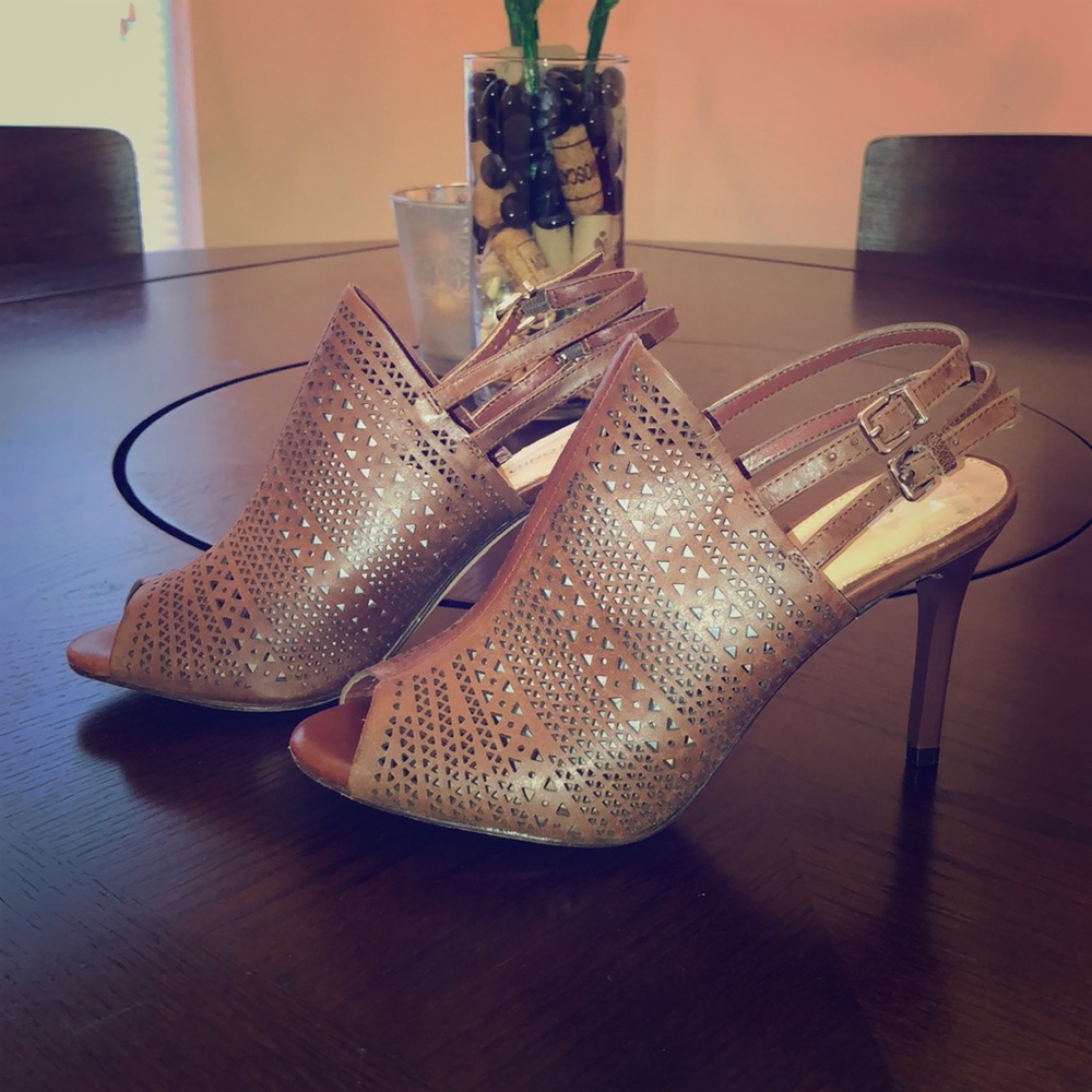 Antonio Melani pumps